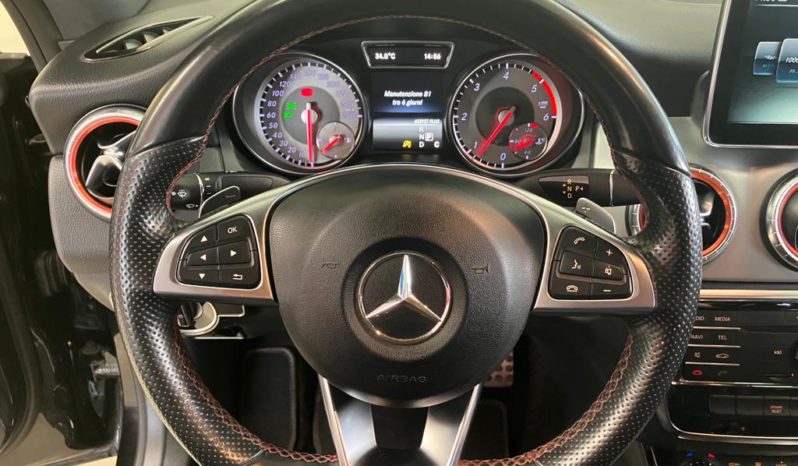 Mercedes-Benz CLA 200 CLA 200 d (cdi) Premium auto pieno